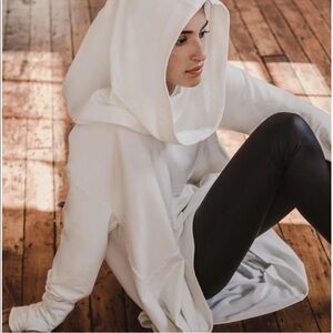 Marcella Moda New York Firenze Hoodie White Size S